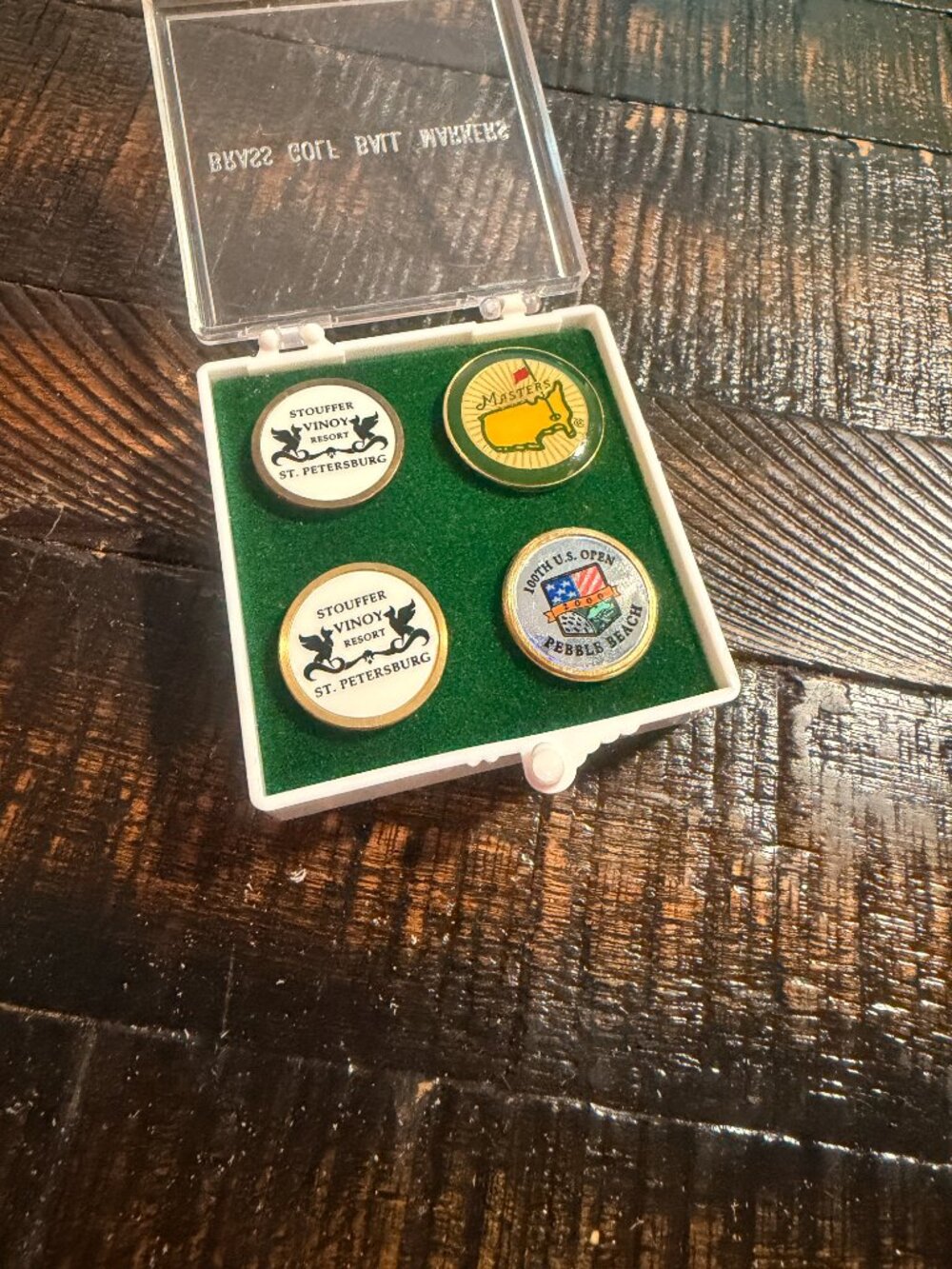VINTAGE MASTERS Assorted 4-Pack - Metal Golf Ball Markers Multi Set - Picture 2 of 6